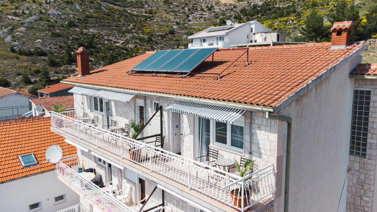 Sea And Mountain View Apartments Duće Exteriör bild